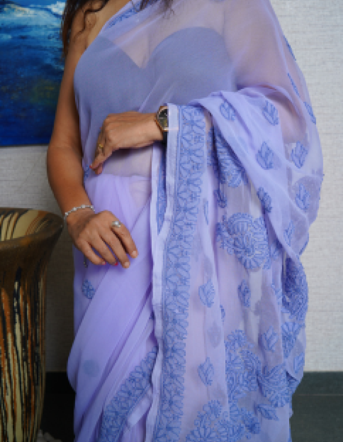 Purple Fine Georgette Saree | Tone-to-Tone Threadwork with Palla Booti Pattern Purple Fine Georgette Saree | Tone-to-Tone Threadwork with Palla Booti Pattern