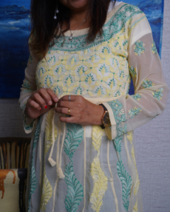 Custom image caption